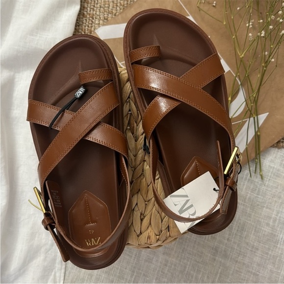 ZARA CROSS STRAP FLAT SANDALS - Picture 9 of 9